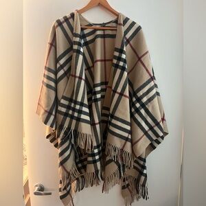 Perfect for Fall Excellent Condition Classic Wool Burberry Shawl/Jacket